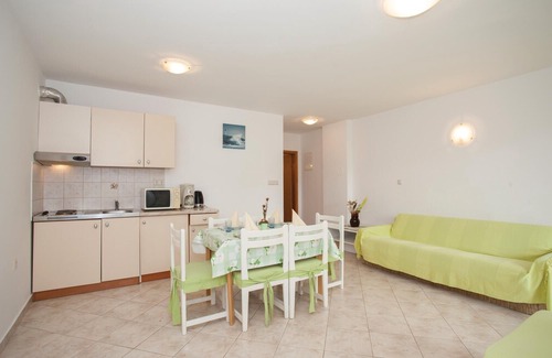 Rasopasno Apartment | 2 bedroom accommodation in Malinska