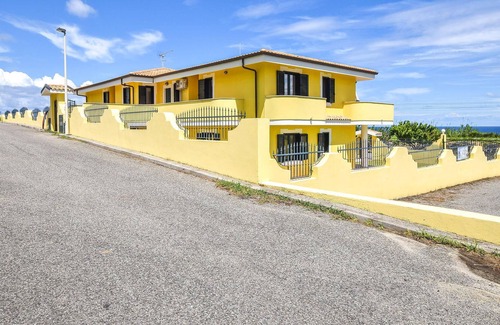 Briatico Apartment | 2 bedroom accommodation in BRIATICO