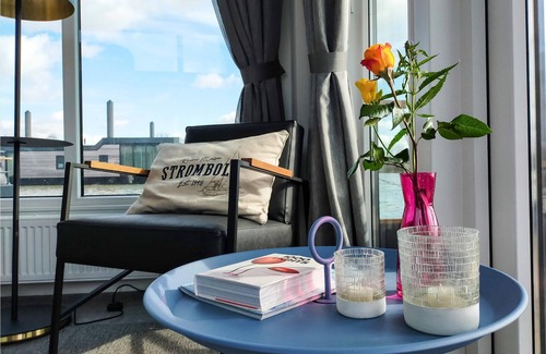 Ohe en Laak Boat Rental | 2 bedroom accommodation in Ohé & Laak