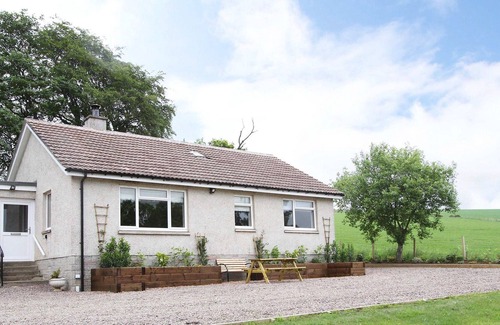 Alford Cottage | 2 bedroom accommodation in Glenkindie, near Alford