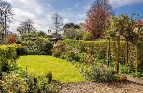 Aldborough Cottage | 2 bedroom accommodation in Gresham