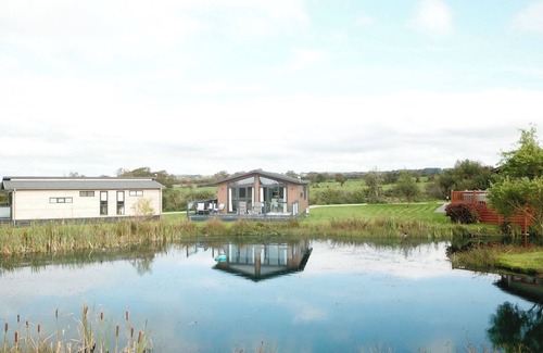 Llansantffraed Ski Chalet | 2 bedroom accommodation in Llanon