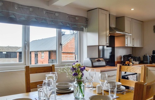 Malpas Cottage | 2 bedroom accommodation in Willington, near Whitchurch
