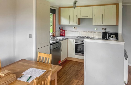 Diss Ski Chalet | 2 bedroom accommodation in Horham, Eye