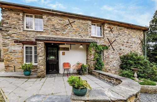 Looe Cottage | 2 bedroom accommodation in Watergate, Looe