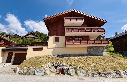 Vallandry Apartment | 2-bedroom apartment for 6 with balcony in Vallandry - Pets allowed