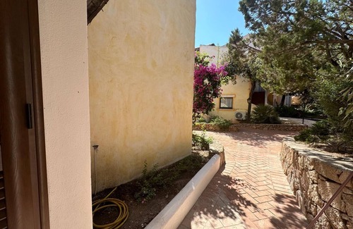 Liscia di Vacca Apartment | 2-bedroom apartment nearby beaches of Liscia di Vacca, Costa Smeralda AC, WiFi