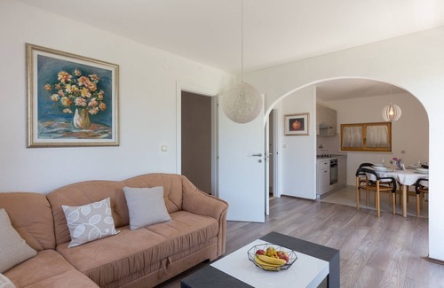 Sipan Island Apartment | 2 bedroom apartment with balcony