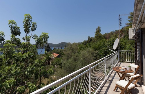 Sipan Island Apartment | 2 bedroom apartment with balcony