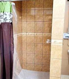 Antoneys Cay Apartment | 2 bedroom apartmen in the heart of west end!