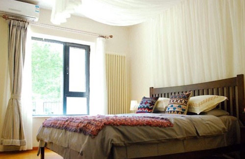 Beijing Central Business District Apartment | 2 bedroom apartment for rent in the center of Beijing in Guomao subway area.
