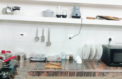 Ranchi Apartment | 2-bedroom apartment in charming Ranchi with AC, WiFi for family and solo visitor