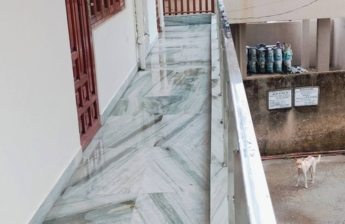 Ranchi Apartment | 2-bedroom apartment in charming Ranchi with AC, WiFi for family and solo visitor