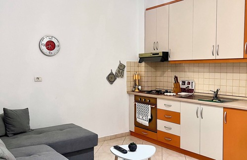 Durres Apartment | 2-bedroom apartment in Durrës with AC/Parking