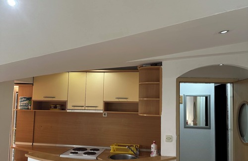 Ohrid Apartment | 2-bedroom apartment in fabulous Ohër with WiFi, AC