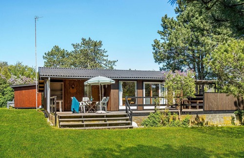 Klint House | 2 bedroom awesome home in Nykøbing Sj