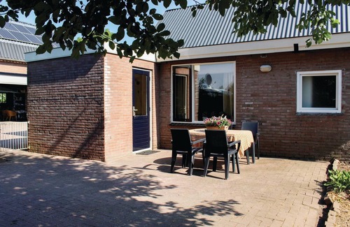Ommeren House | 2 bedroom awesome home in Ommeren