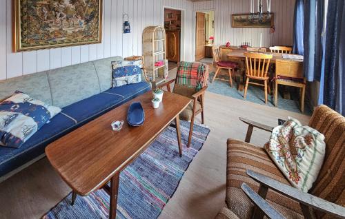 Hole Municipality House | 2 Bedroom Awesome Home In Vikersund