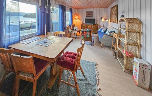 Hole Municipality House | 2 Bedroom Awesome Home In Vikersund