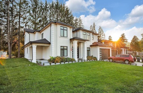 Surrey Newton House | 2 Bedroom basement suite in a newly built house in a great neighborhood, Surrey