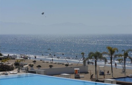 Flamingos Condo | 2 Bedroom Beachfront Condo, Beautiful Ocean and Pool Views