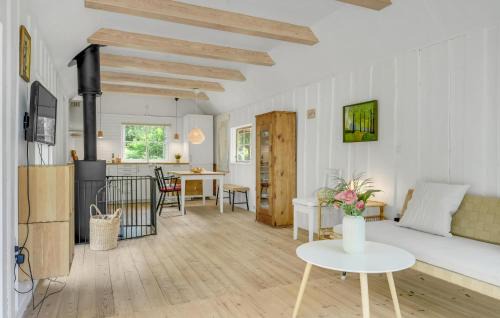 Strøby Ladeplads House | 2 Bedroom Beautiful Home In Strøby