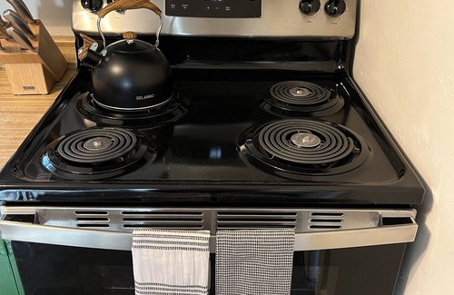 Canyon Apartment | 2-Bedroom Boho Bungalow, Newly Renovated