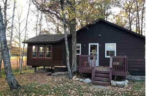 Cohasset Cabin | 2 bedroom cabin near Sugar Lake 15 minutes from Grand Rapids. Very private