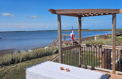 Petite-Riviere-de-l'Ile Ski Chalet | 2-bedroom Chalet and 1-bedroom Guest Chalet in Pointe-Brûlée close with AC