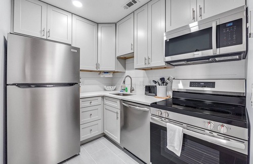 Summer Breeze Condo | 2-bedroom condo in charming Panama City Beach with WiFi, fitness room