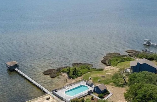 Duck Condo | 2 bedroom condo, 200 yard from sound and 400 yard from beach located in Duck Nc.