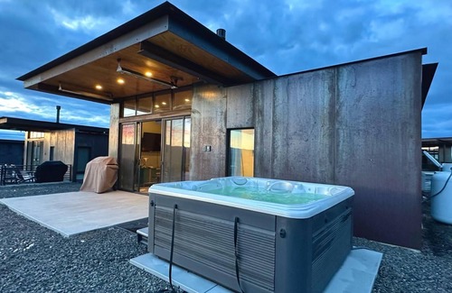Quincy Condo | 2-bedroom condo at Cave B Winery with WiFi, AC~Adjacent to Gorge Ampitheatre