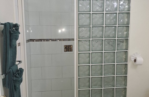 Hastings Condo | 2-bedroom condo in welcoming Bridgetown with WiFi, AC-Apt 3B