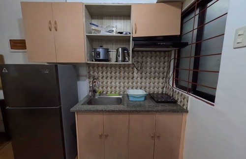 Mandaue Condo | 2-bedroom condo in welcoming Mandaue Deca homes with AC