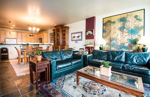 Boise Condo | 2-bedroom condo, short walk to Idaho Central Arena and Knitting Factory