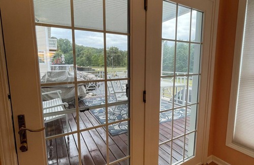Michigan City Condo | 2-bedroom condo with WiFi, indoor pool, hot tub in delightful Michigan City