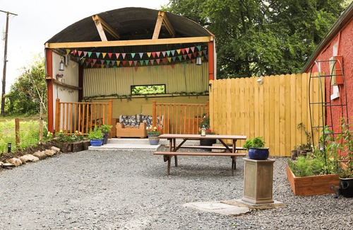 County Cavan Cottage | 2 Bedroom Cottage Wisteria Cottage in Ballyconnell