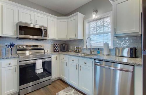 Vermilion House | 2 Bedroom Cottage - Modern Countryside Escape