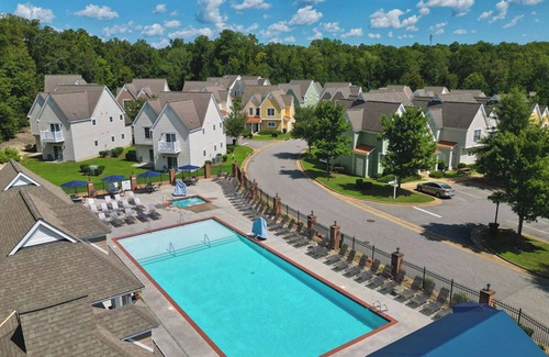 Lackey Cottage | 2-bedroom cottage in amazing King's Creek Williamsburg