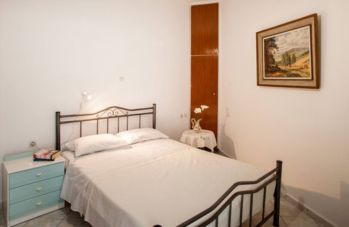 Patsos Cottage | 2-bedroom cottage with nice mountain views