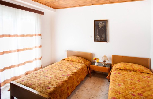 Patsos Cottage | 2-bedroom cottage with nice mountain views