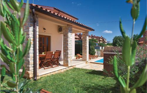 Liznjan House | 2 Bedroom Cozy Home In Liznjan