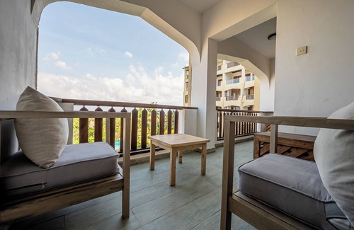 Diani Beach Apartment | 2-bedroom Diani Beach apartment paradise on delightful Diani Beach with WiFi, AC