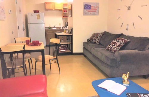 Downtown Pittsburgh Apartment | 2 Bedroom Downtown Apt Friends Families Ideal