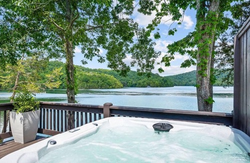 Allons Cabin | 2 Bedroom Fox Den Cabin 12 - 2 bedrooms, Sleep sofa and a kitchenette