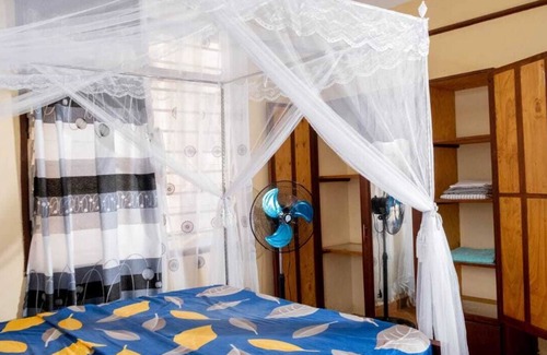 Ukunda Bed & Breakfast | 2 Bedroom Fully Furnished Apartment in Diani