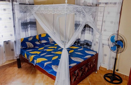Ukunda Bed & Breakfast | 2 Bedroom Fully Furnished Apartment in Diani