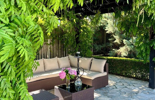 Old Town Villa | 2 Bedroom Garden Villa with pool, near to Sunny beach.