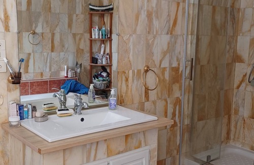 Hinacourt Other | 2-bedroom gite for 4 people in a castle with park, pond, orchard, etc.