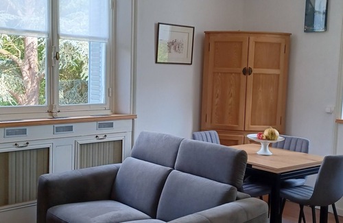 Hinacourt Other | 2-bedroom gite for 4 people in a castle with park, pond, orchard, etc.
